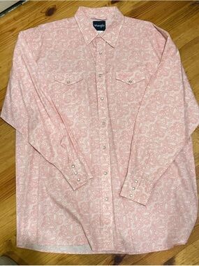 Wrangler Men’s Light Pink Paisley Western Button-Down Shirt